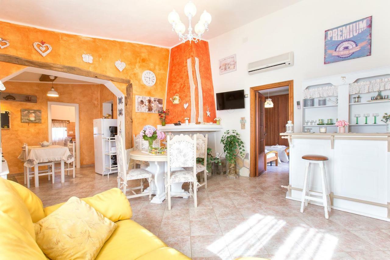 Вилла Casa Vacanze La Guzzetta Ranch Canaglia Экстерьер фото