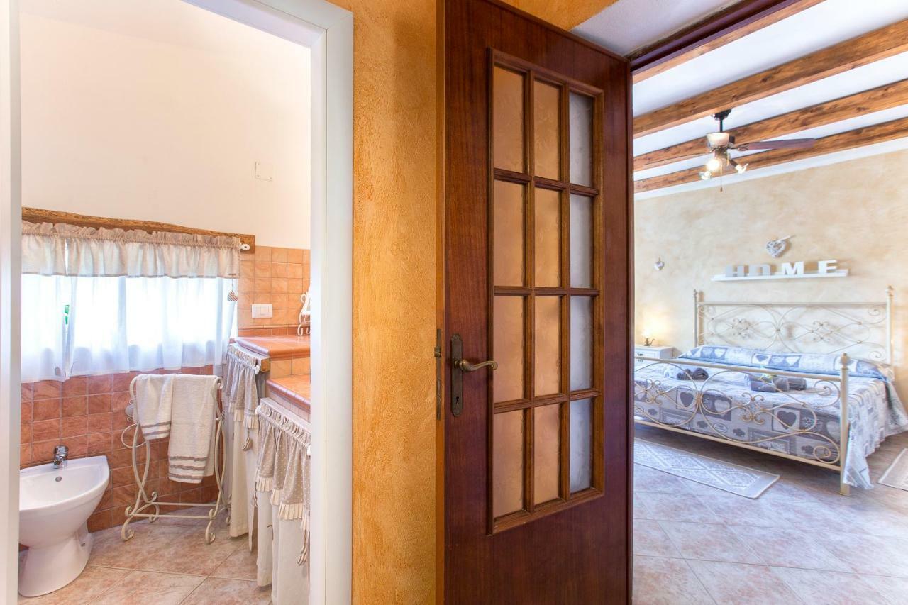 Вилла Casa Vacanze La Guzzetta Ranch Canaglia Экстерьер фото