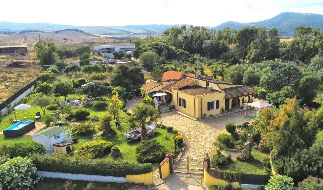 Вилла Casa Vacanze La Guzzetta Ranch Canaglia Экстерьер фото
